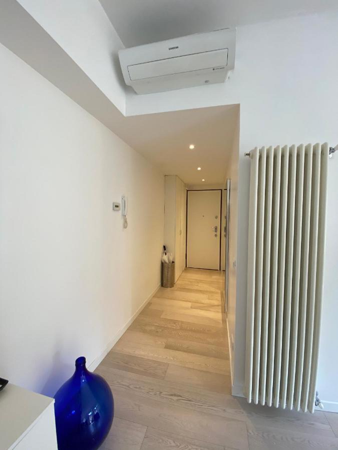 Bright & Spacious Apartment Near Navigli - Ponti Milão Exterior foto