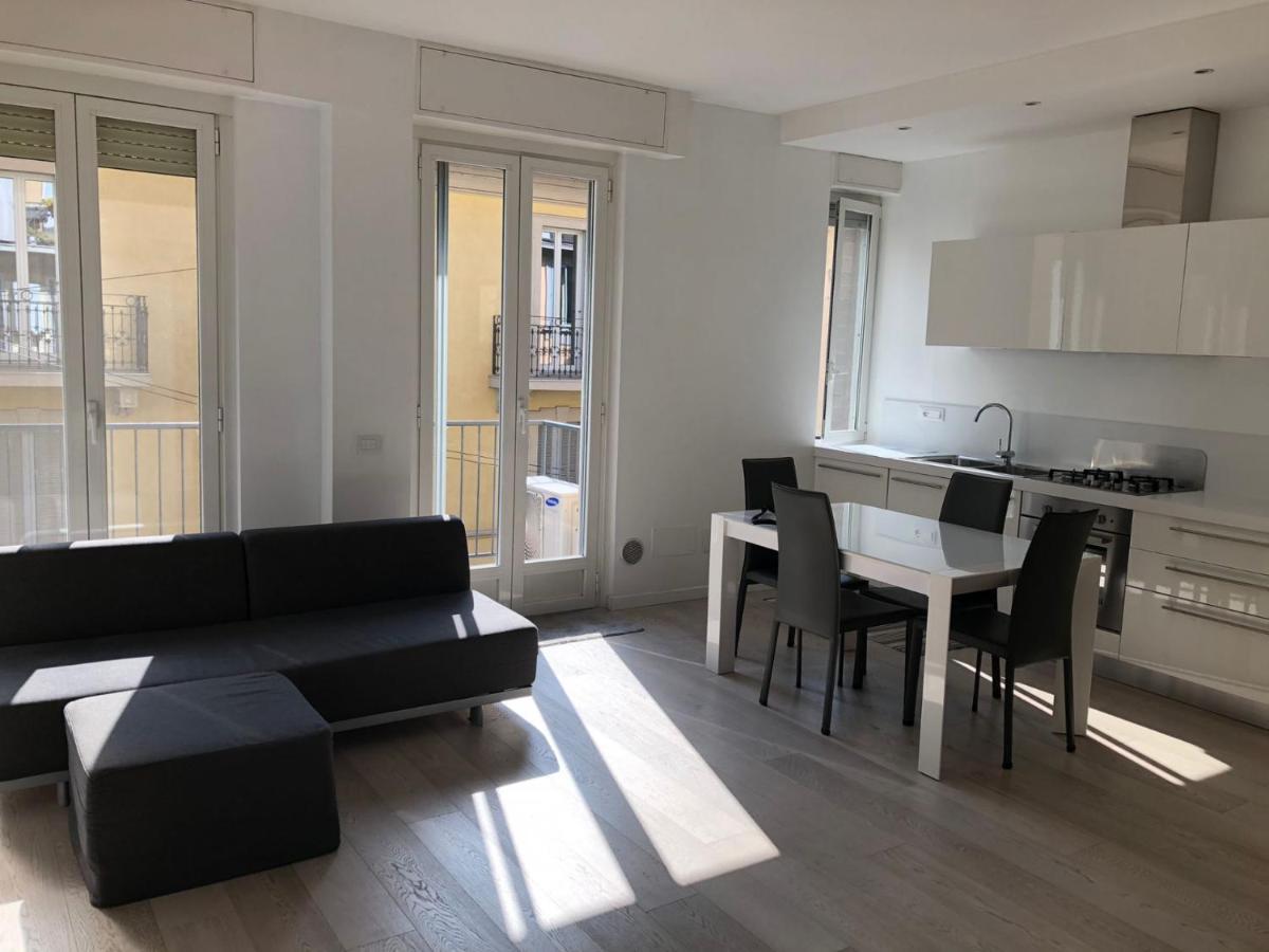 Bright & Spacious Apartment Near Navigli - Ponti Milão Exterior foto