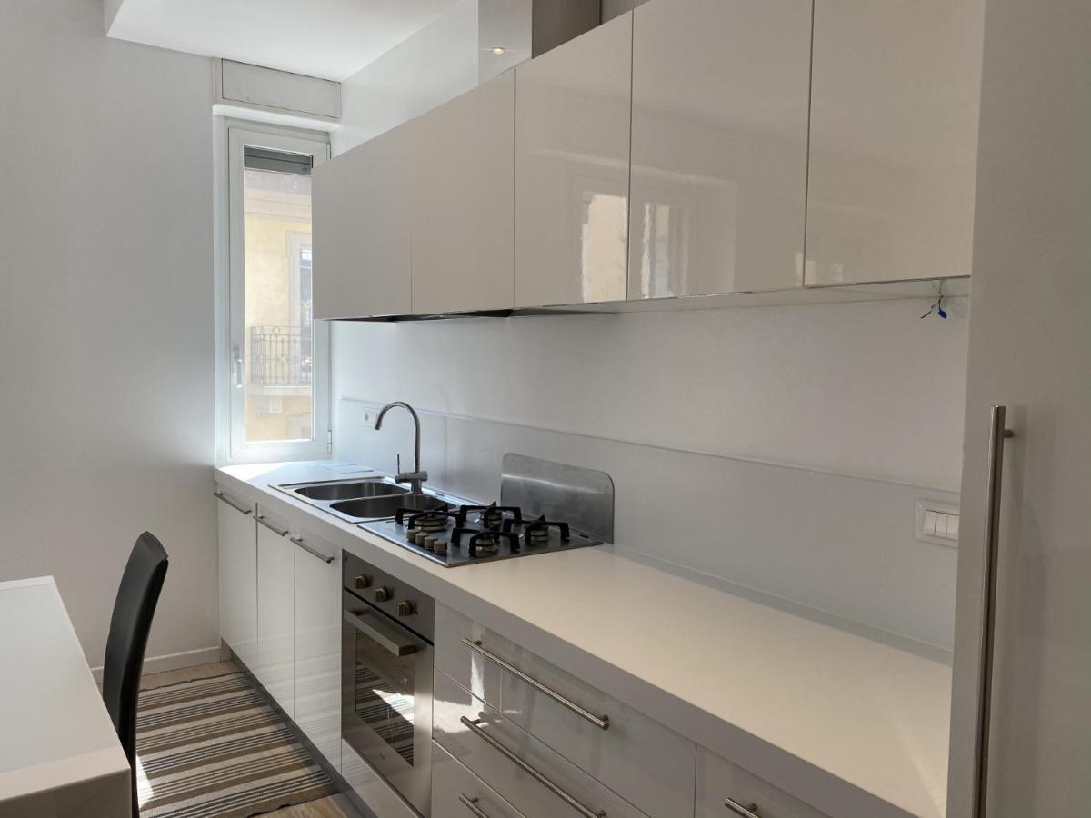 Bright & Spacious Apartment Near Navigli - Ponti Milão Exterior foto