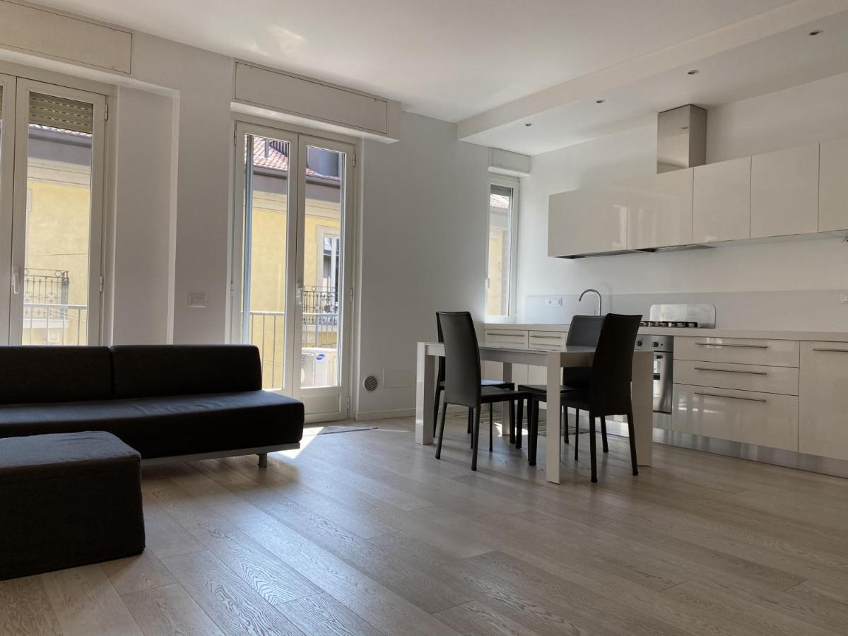 Bright & Spacious Apartment Near Navigli - Ponti Milão Exterior foto